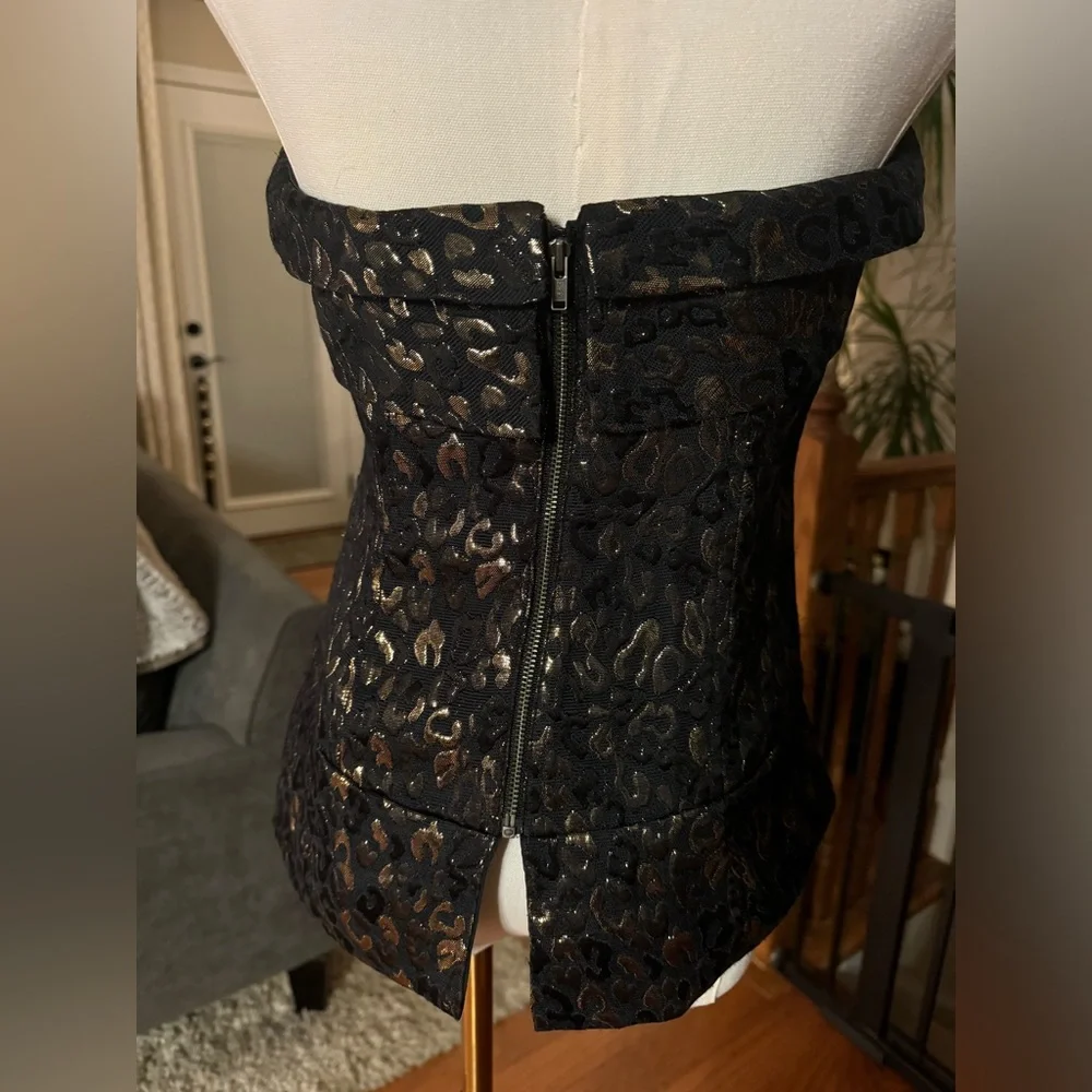 Black & gold metallic bustier top by Moda Intl size 6 - Picture 2 of 6